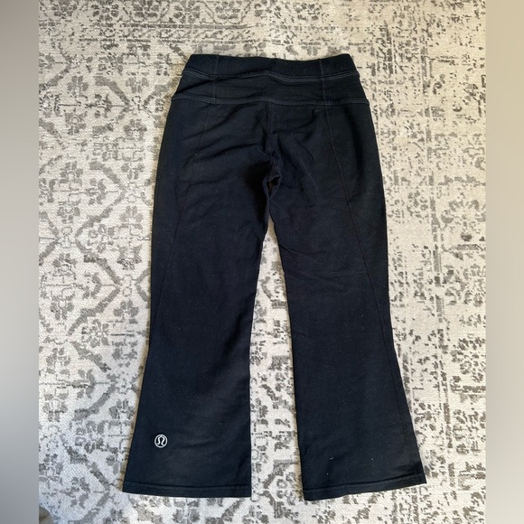 Lululemon cropped pants - Picture 2 of 3